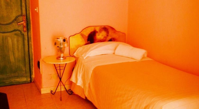 Hotel Regina Palermo Oda fotoğraf