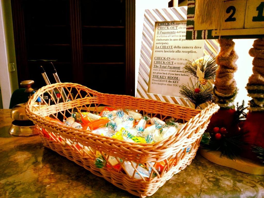 Hotel Regina Palermo Dış mekan fotoğraf
